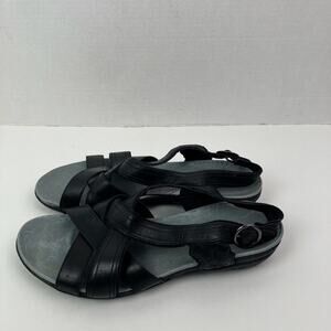 Merrell Basson Black Leather Flat Sandals Slingback Criss Cross Straps Comfort 9